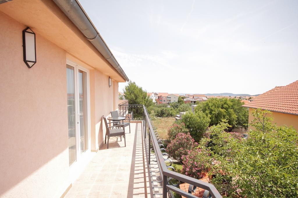 Apartments Villa Jelena Vodice Rum bild